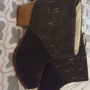 Toms ankle boots, blk suede